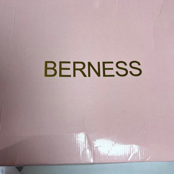 Berness Tallulah White Pointed Toe Ankle Boots Women’s 5.5 Block Heel Zip Chic - Picture 5 of 8